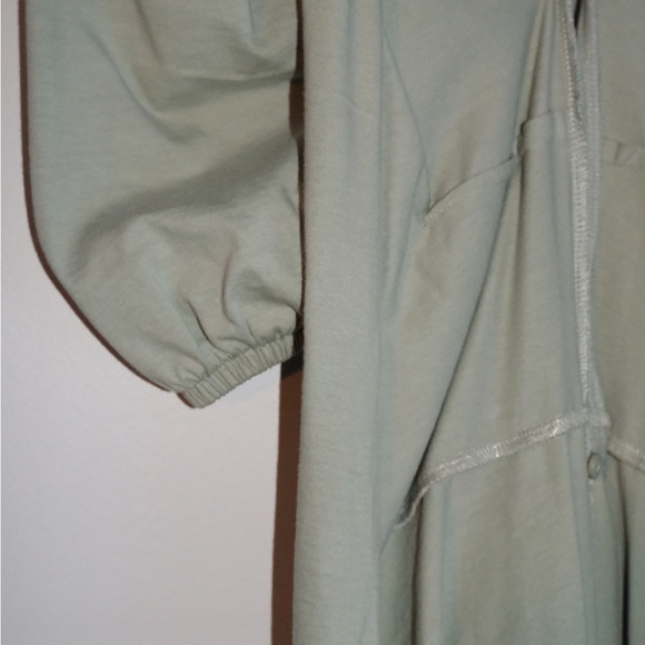 EverNew Cross Puff Sleeve Midi Dress - Picture 4 of 4